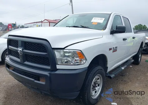 2018 Ram 2500 Tradesman 4X4 8' Box z USA, uszkodzony, nr VIN 3C6UR5HJ0JG357961
